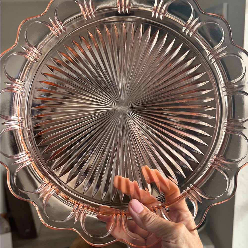 Vintage 13 inch large Anchor Hocking Pink Depression Glass Reticulated Server - Picture 9 of 11